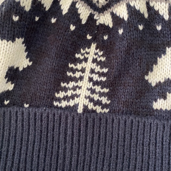 Bear Print Pom Pom Beanie - Picture 4 of 6